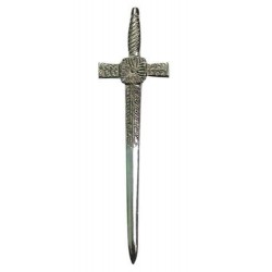 KILT PIN