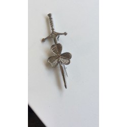 KILT PIN